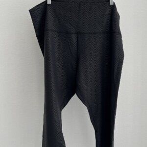 NWT- Lululemon Align HR Pant 25”- Size 2 Nulu AQEB Black Wavy Print High Rise
